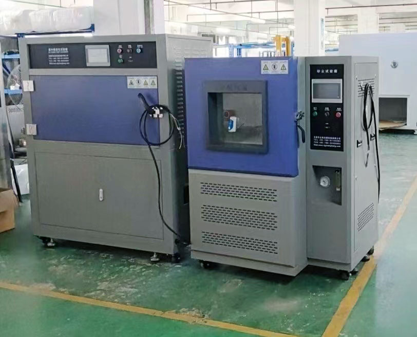 沙塵試驗箱和紫外線試驗箱送貨至珠?？蛻艄? height=